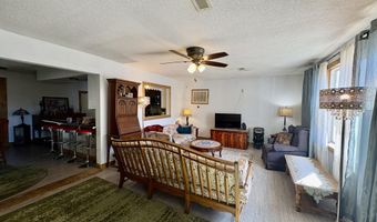 111 W Lee St, Aurora, MO 65605