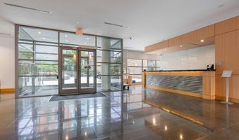 2001 15TH St N 306, Arlington, VA 22201