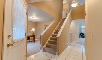 390 Blair Cir, Aurora, OH 44202