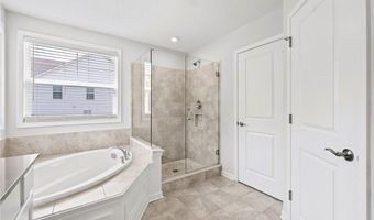 792 NANCY Dr, Aurora, OH 44202