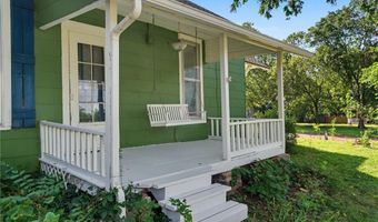 920 High St, Baldwin City, KS 66006