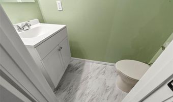 7220 Mackenzie Rd, Affton, MO 63123