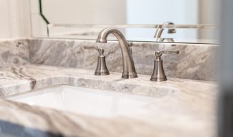 1804 River Pointe Dr, Albany, GA 31701