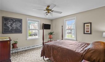 44 River St, Cranston, RI 02905