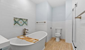 158 Kettle Hole Rd, Bolton, MA 01740