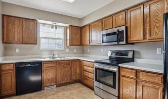 667 Andy Ct, North Liberty, IA 52317