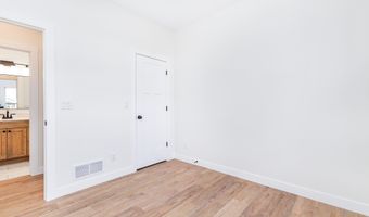 6074 Stockwood, Asbury, IA 52002