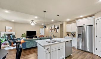 5 Inskid Ln, Bella Vista, AR 72714
