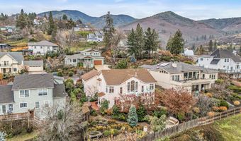 517 Lakota Way, Ashland, OR 97520