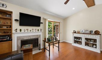 409 Mayfair Dr, Ballwin, MO 63011