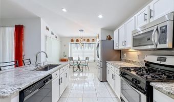6630 CAMBRIDGE PARK Dr, Apollo Beach, FL 33572