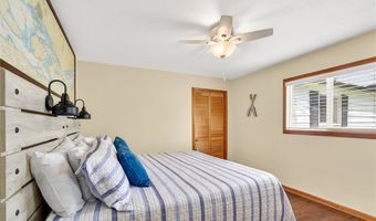 43055 Seaway Ave, Alexandria Bay, NY 13607