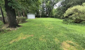 2 Dixon Rd, Danbury, CT 06811