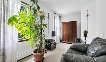 210 Church St, Belford, NJ 07718