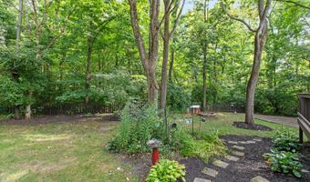 6485 Barberry Dr, Avon, IN 46123