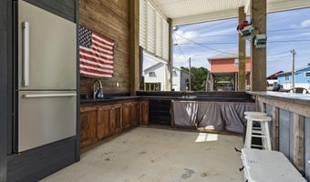 4021 Blue Jay St, Bay St. Louis, MS 39520