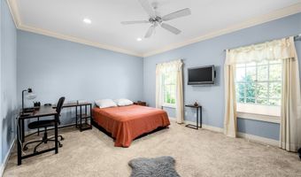 85 Galileo Dr, Amherst, NY 14221