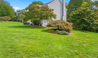 17 Doire Rd, Cumberland, RI 02864