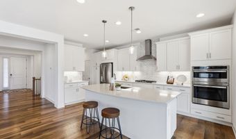 103 PLANETREE Ct, Lake Frederick, VA 22630