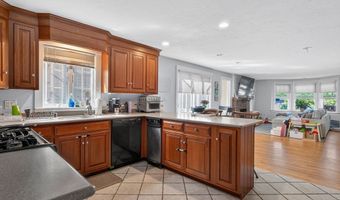 135 Russett Rd 1, Boston, MA 02132