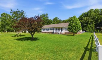 222 Fisher Turnpike Rd, Arapahoe, NC 28510