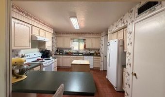 880 S La Mesa Cir, Benson, AZ 85602