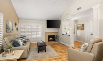 4353 E Bluewater Cir, Anaheim, CA 92807