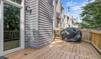 21196 WINDING BROOK Sq, Ashburn, VA 20147