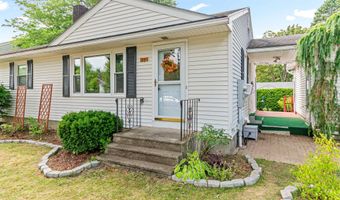 21 Alder Ln, Burlington, VT 05401