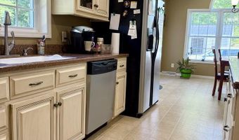 100 Flamingo Rd, Bassett, VA 24055