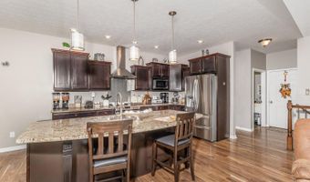 9995 Cedar View Ln, Aurora, IN 47001