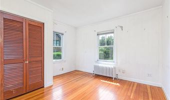 43 Standish Rd, Jamestown, RI 02835