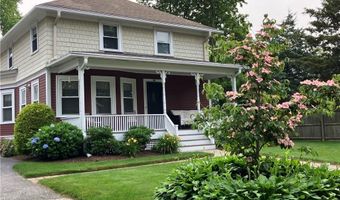 40 Vine St, East Greenwich, RI 02818