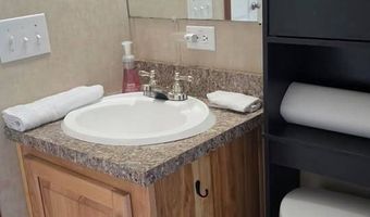 1154 Edgewood Dr 9, Adams, WI 53910