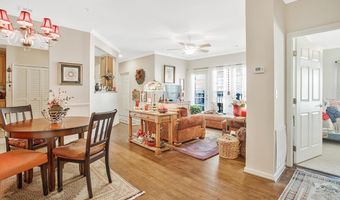 5301 WYNDHOLME Cir 302, Baltimore, MD 21229