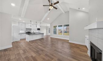 2040 Myrrh Pl, Bentonville, AR 72713