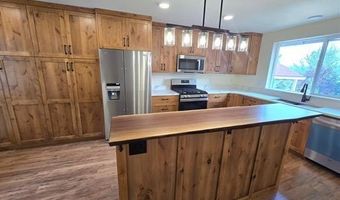 6894 Wild Rose Ln, Bonners Ferry, ID 83805