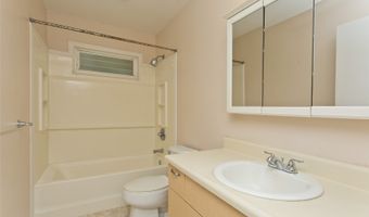 905 Kainui Dr, Kailua, HI 96734