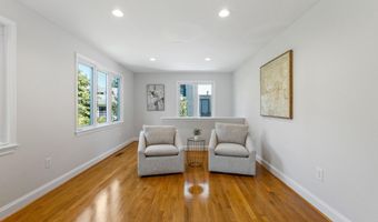 6111 35TH St N, Arlington, VA 22213