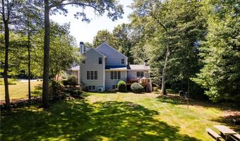 371 Glen Hill Dr, North Kingstown, RI 02874