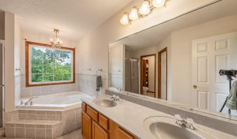 16365 Jeannie Dr, Aurora, IN 47001