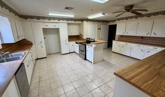 831 FM 2917, Alvin, TX 77511