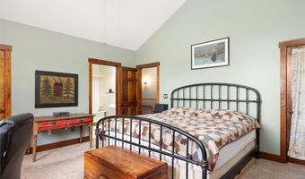15333 Hillside Dr, Archie, MO 64725
