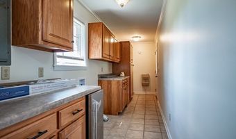 316 Hickory Ln, Batesville, MS 38606