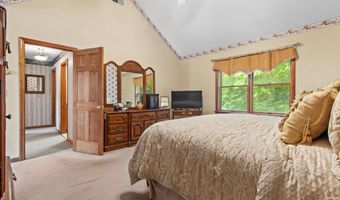 38 Pebble Brook Ct, Berlin, CT 06037