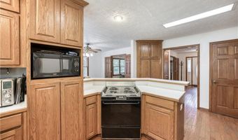 558 Auburn Rd, Auburn, GA 30011