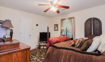 1307 River Oaks, Benton, AR 72019