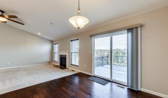 925 Meramec Grove Dr, Ballwin, MO 63021