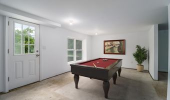 17 Alan Ave, Danbury, CT 06811