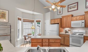 11 BURR HILL Dr, Berlin, MD 21811